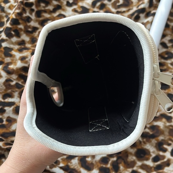 Brand New Stanley 40 oz Cup Accessory Water Bottle Holder Strap Neoprene Sleeve - Picture 11 of 16